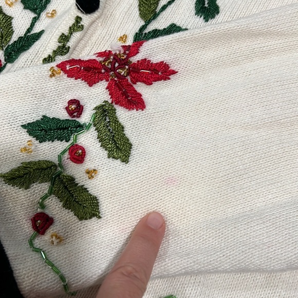 Designer Original - 2x holiday sweater - Picture 4 of 14
